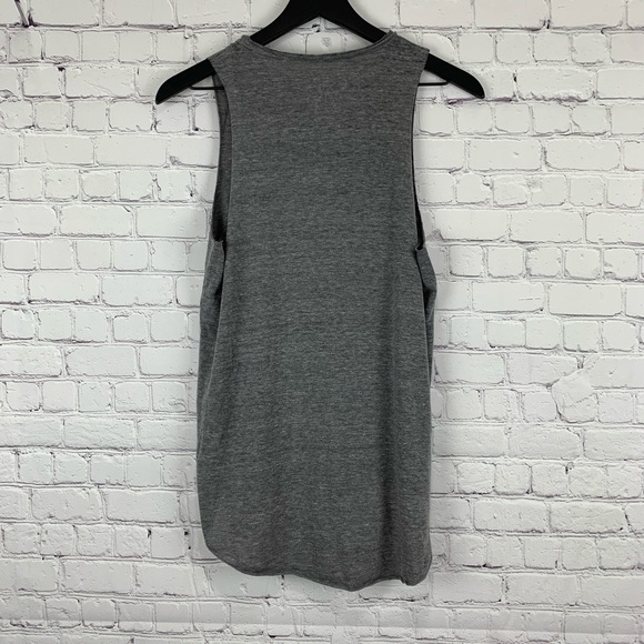 Chaser NWT Gray USA Shirttail Tank Medium - Picture 11 of 12